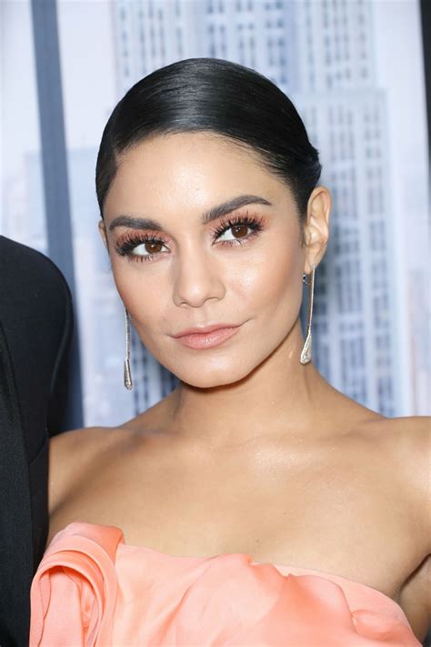 vanessa hudgens new pictures.